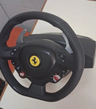 Volante Thrustmaster T80 Ferrari 488 GTB
