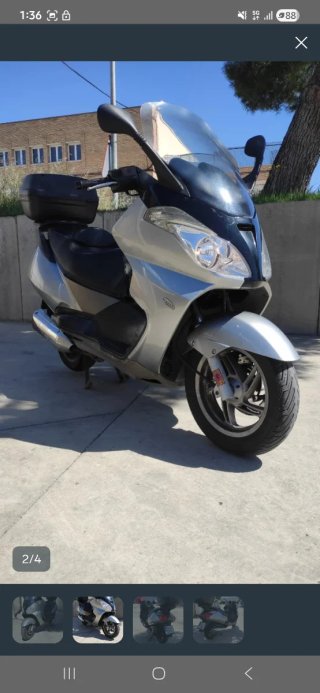 Aprilia Arrecife 200 Maxi Scooter a2
