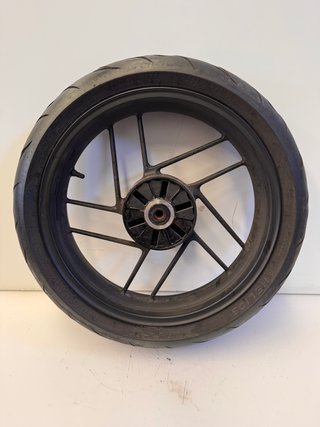 Llanta trasera Voge 125R de 2024