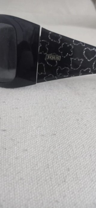 Gafas de sol Tous negras con detalles plateados