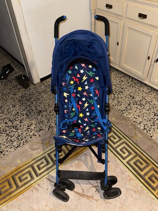 Carrito de bebé Mothercare plegable azul