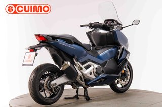HONDA FORZA 750