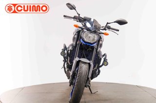 YAMAHA MT 09