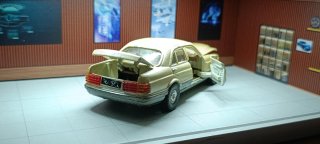 Mercedes Benz 560SEL Yonezawa Diapet