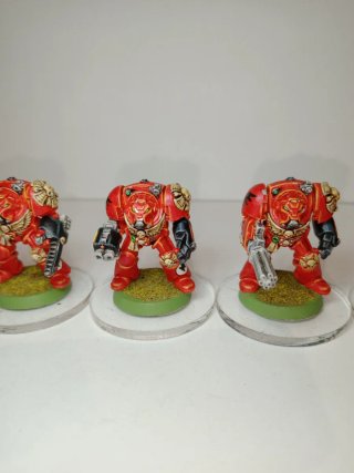 X4 exterminadores de metal old hammer