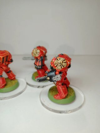 X4 exterminadores de metal old hammer