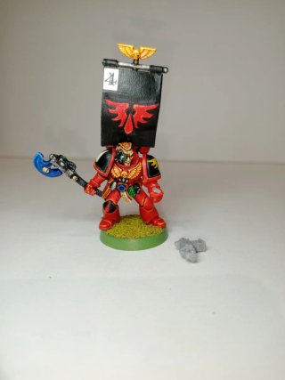 Sargento space marine metal old hammer bien pintad