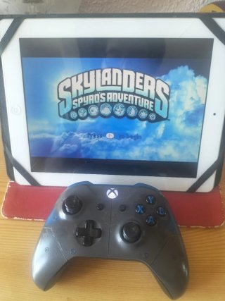 iPad 2 Funda Roja y Cargador Nuevo