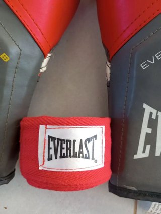 Guantes de Boxeo Rojos