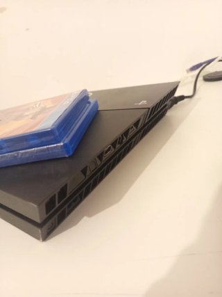 PS4 (PlayStation 4) Nera