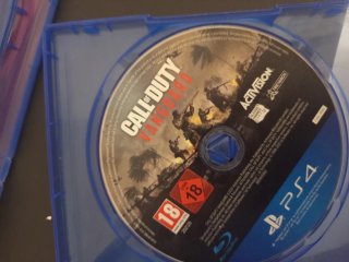 PS4 (PlayStation 4) Nera