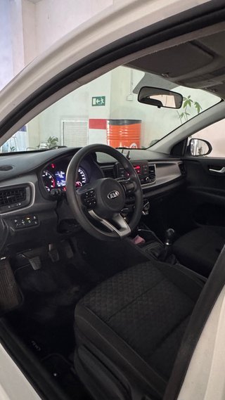 KIA Rio 2021