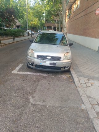 Ford Fusion + 2003