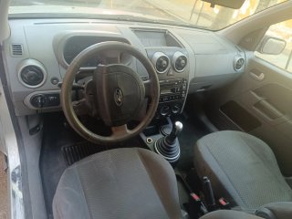 Ford Fusion + 2003