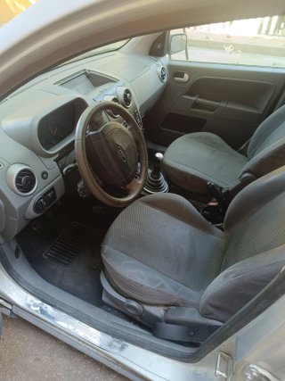 Ford Fusion + 2003
