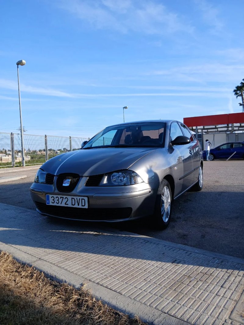 SEAT Cordoba 2006 - foto 1