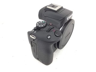 camara digital evil canon eos r50