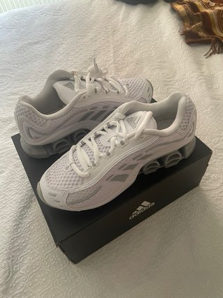 Adidas Megaride O1 W JQ2292 Nuevas
