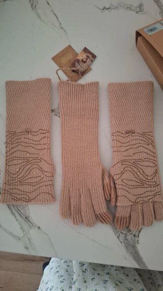 Set Anekke con berretto e guanti