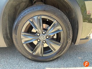 Lexus UX 2.0 250h Business