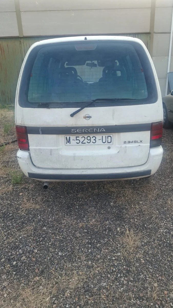 Nissan Serena 2000 - foto 1
