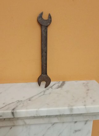 Antigua llave fija doble boca de forja 14-17