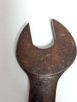 Antigua llave fija doble boca de forja 14-17