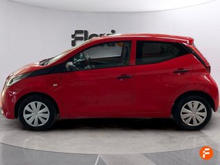 Toyota Aygo 1.0 70 x-play
