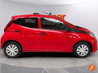 Toyota Aygo 1.0 70 x-play