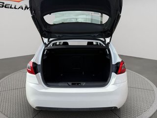 Peugeot 308 5p Allure Pack BlueHDI 130 S&S