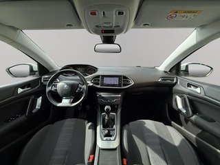 Peugeot 308 5p Allure Pack BlueHDI 130 S&S