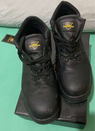 Stivali di Sicurezza Iron Mountain S3 T44 Quasi Nuovi