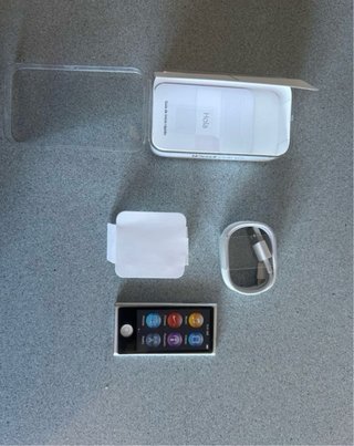 iPod Nano 7ª Gen 16GB Plata
