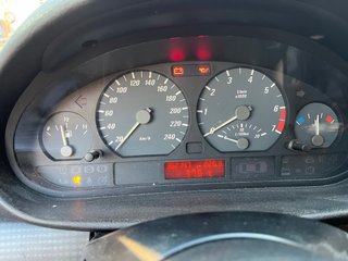 BMW 323ci TECHO SOLAR Y CUERO MARRON