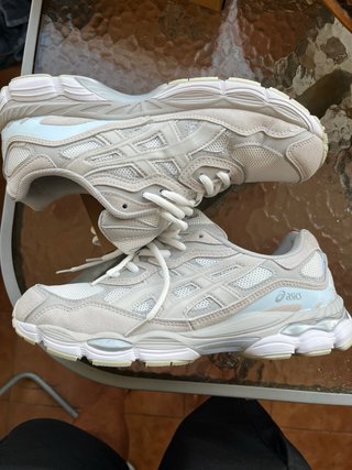 Asics Gel-NYC Gris y Blanco