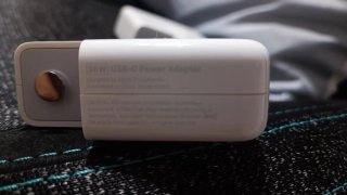 Cargador Apple 96W USB-C Power Adapter con cable
