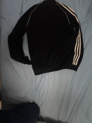 Chaqueta Adidas Negra con Rayas Blancas