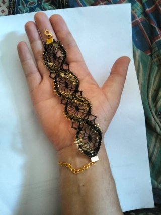 Pulsera de encaje bolillos negra y dorada
