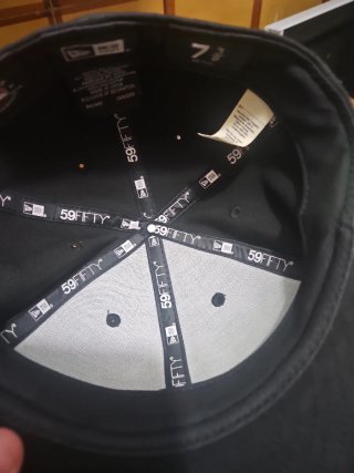 Gorra New Era Yankees Talla 7 ⅜ Negra