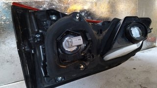 PILOTO TRASERO IZQUIERDO Nissan Qashqai (J11E)(2013->)