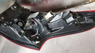 PILOTO TRASERO DERECHO Nissan Qashqai (J11E)(2013->)
