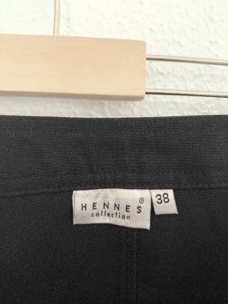 Falda negra Hennes Collection Talla 38