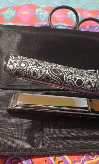 Corioliss C1 Silver Paisley Soft Touch.