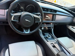 Jaguar XF 2016
