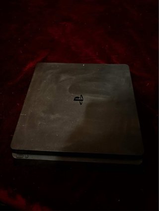 PS4 500GB (PlayStation 4) senza controller