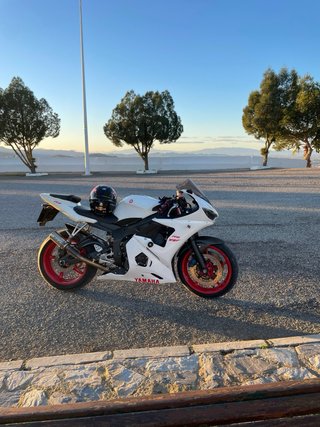 Yamaha R6 2004 Blanca
