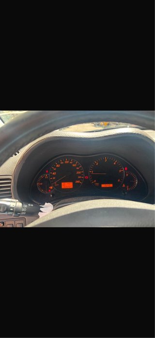 Toyota Avensis 2004
