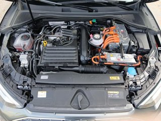 AUDI A3 1.4 40 TFSI E S TRONIC GENUINE ED SPBACK 204 5P
