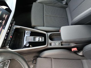 AUDI A3 1.4 40 TFSI E S TRONIC GENUINE ED SPBACK 204 5P