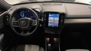 VOLVO XC40 2.0 B3 MHEV PLUS DARK DCT 163 5P